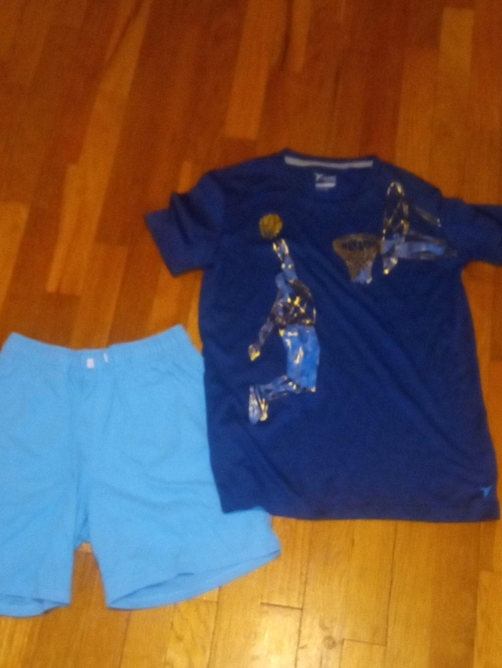 Blue drifit Basketball Graphic Tee and Light Blue sweat Shorts Set boys XL